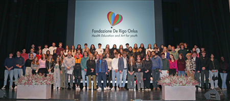 La Fondazione De Rigo H.E.ART Onlus si estende: anche per il 2022 i contributi allo studio dei figli dei dipendenti.