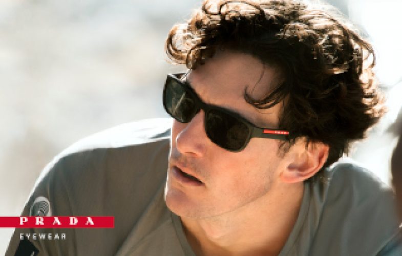 Prada Linea Rossa Eyewear realizza la campagna comunicazione con il team Luna Rossa Prada Pirelli.